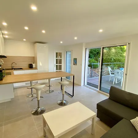 アパート Renovated 1-bedroom With Sea View And Large Balcony Aiguebelle