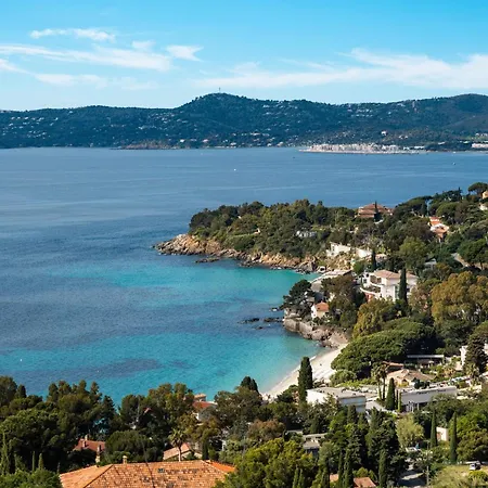 Apartmán Renovated 1-bedroom With Sea View And Large Balcony Aiguebelle Le Lavandou