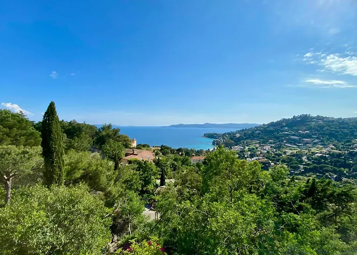 Lägenhet Renovated 1-bedroom With Sea View And Large Balcony Aiguebelle *